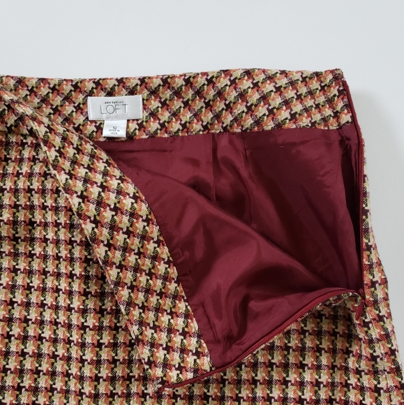 LOFT Textured Tweed Shift Skirt - Picture 7 of 8